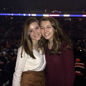 Meet your Posher, Leah